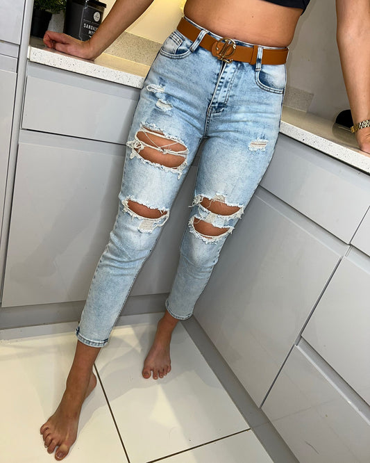 ‘Alessandra’ Ripped Push Up Stretch Fit Mom Jeans with Belt