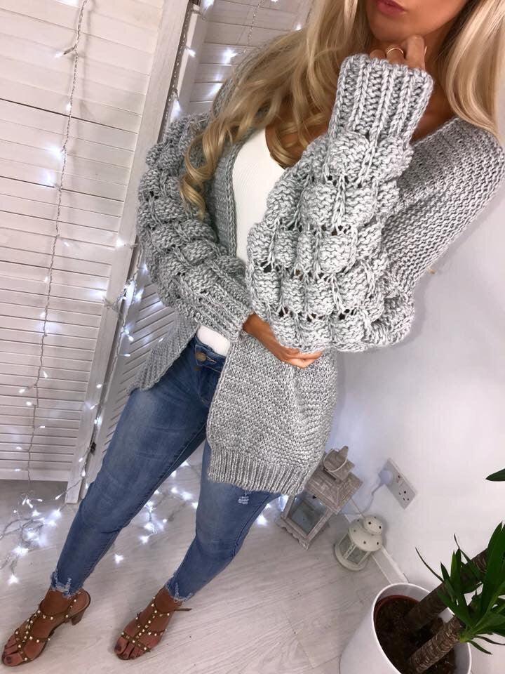 ‘Kallie’ Grey Chunky Knit Bubble-Sleeve Cardigan.